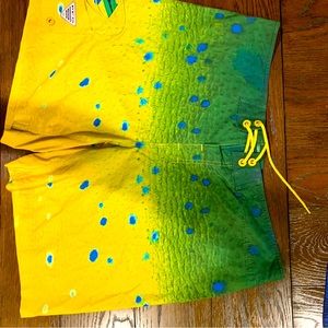 Men’s Columbia “Performance Fishing Gear yellow green mahi color fishing shorts
